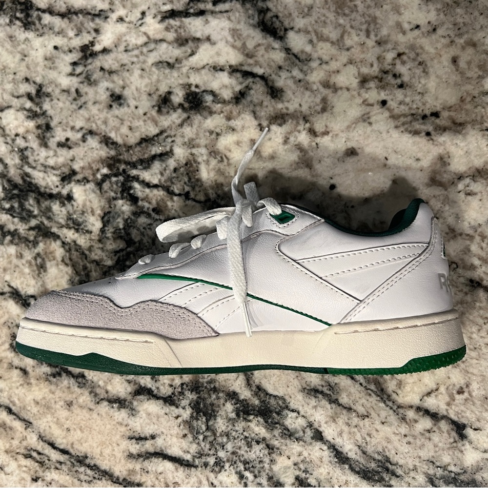 Reebok shoes - Picture 4 of 4